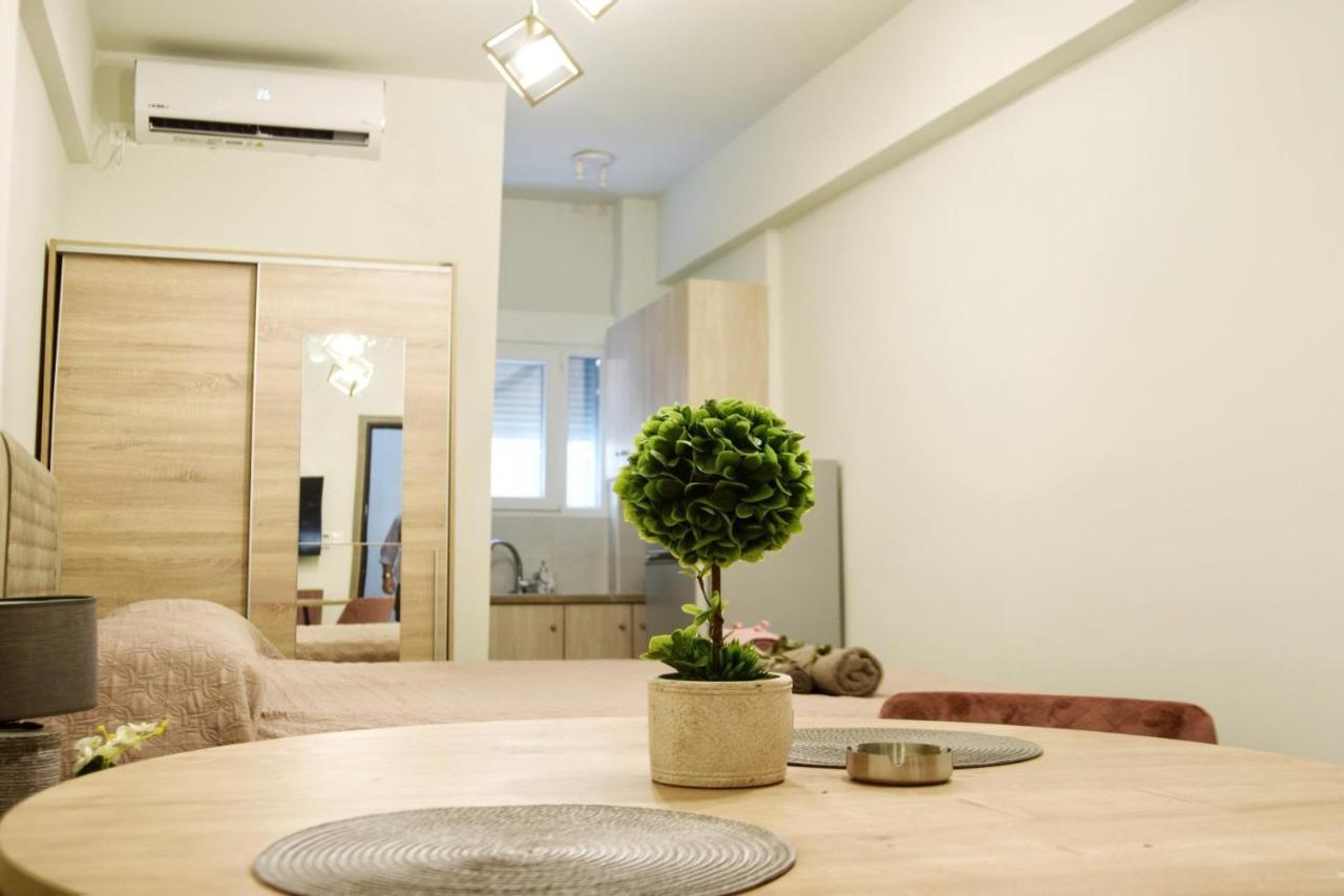 Dionisooss Apartment アテネ エクステリア 写真